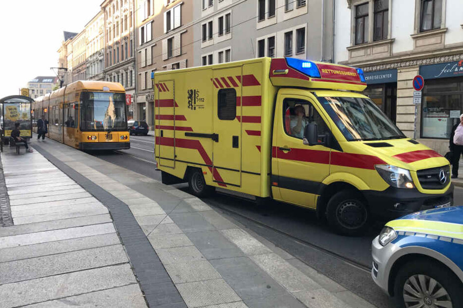 Polizei und Sanitäter waren nach der Auseinandersetzung vor Ort.