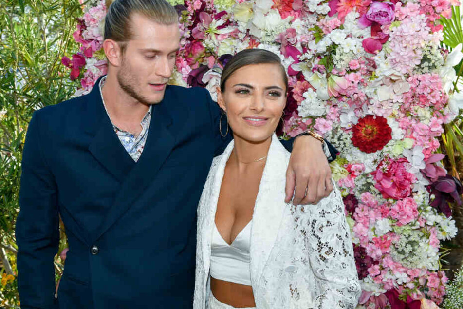 Seit etwa einem Jahr gehen Sophia Thomalla (30) und Loris Karius (26) gemeinsam durchs Leben.