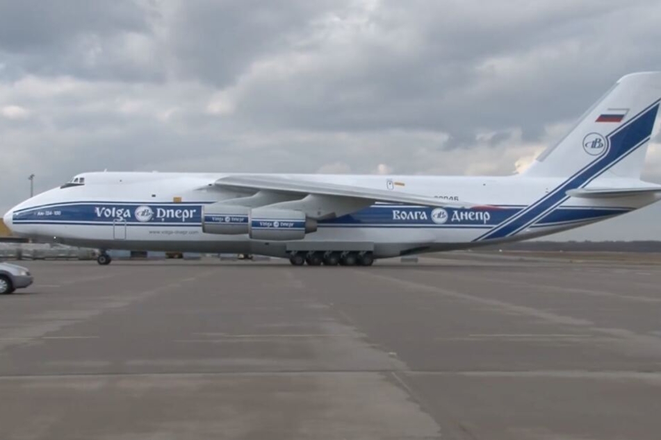 Der Riesen-Flieger landete sicher am Flughafen Köln/Bonn.