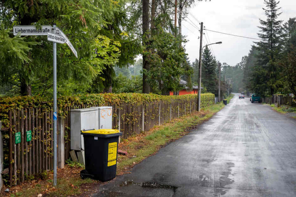 Die Schmidt-Rottluff-Straße wird ab Montag wegen Bauarbeiten zwischen Liebermannstraße und Ortsausgang voll gesperrt.