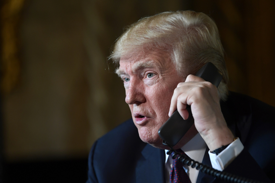 Donald Trump (74) spricht in Mar-a-Lago bei einer Telefonkonferenz mit Mitgliedern der US-Streitkräfte.