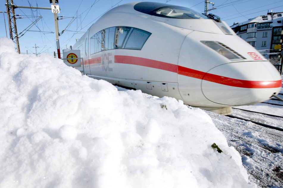 Zugverkehr in Mitteldeutschland wegen starker Schneefälle weitgehend eingestellt!