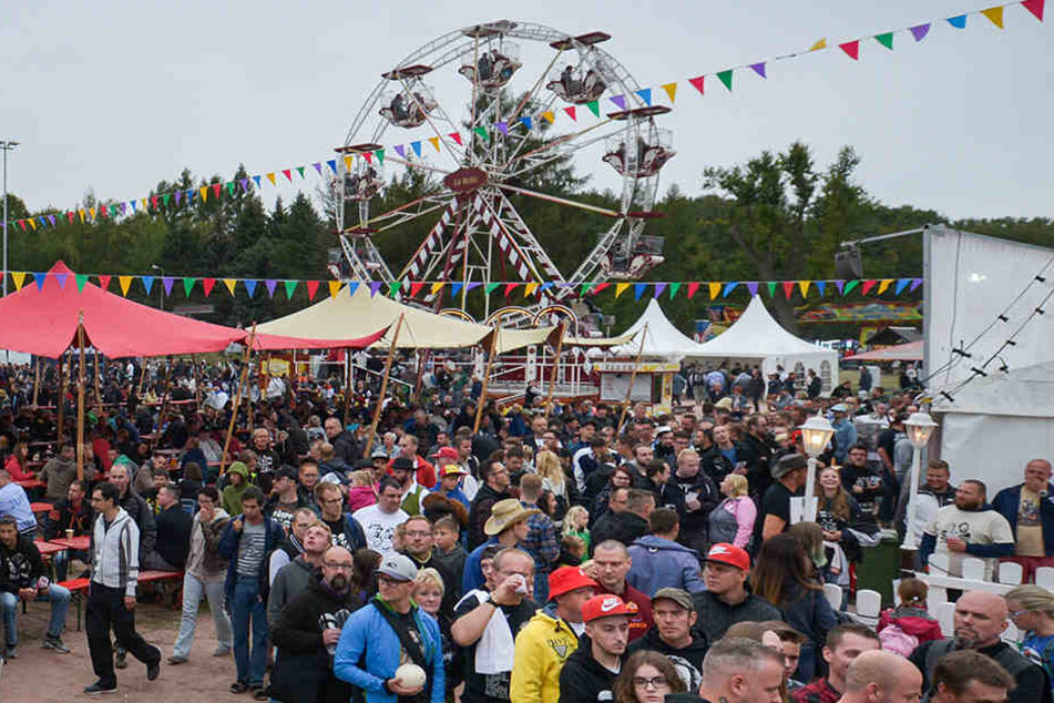 Das "SpencerHill Festival" lockt Tausende Fans nach Lommatzsch.