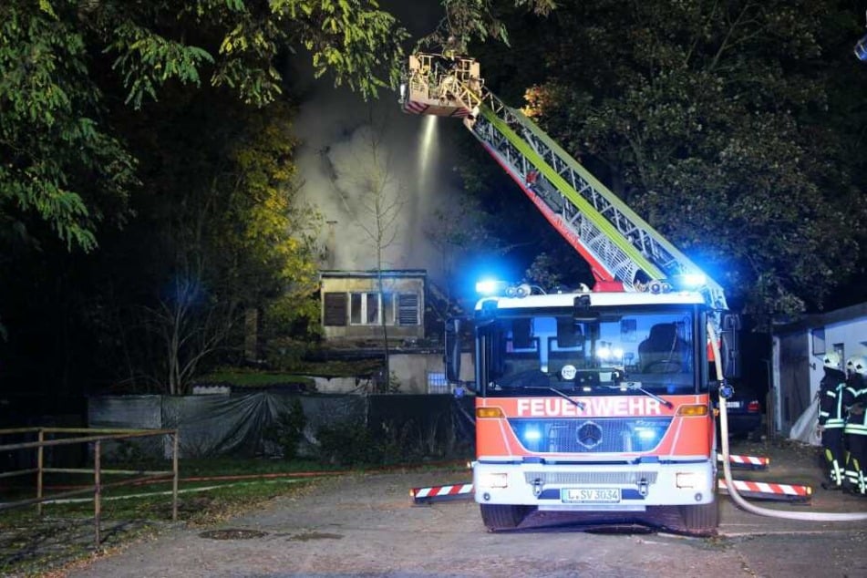 Gegen 2 Uhr waren die Löscharbeiten der Feuerwehr beendet.