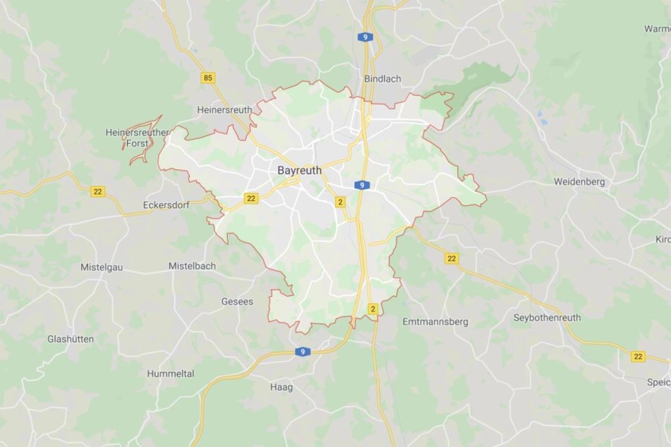 Ein Mann wurde bei einem Streit im bayerischen Bayreuth mit einem Messer schwer verletzt.