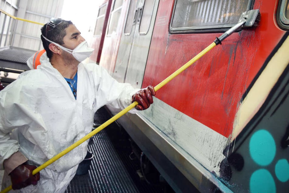 Graffiti-Schmierereien kosten Deutsche Bahn Millionen Euro: Täter haften