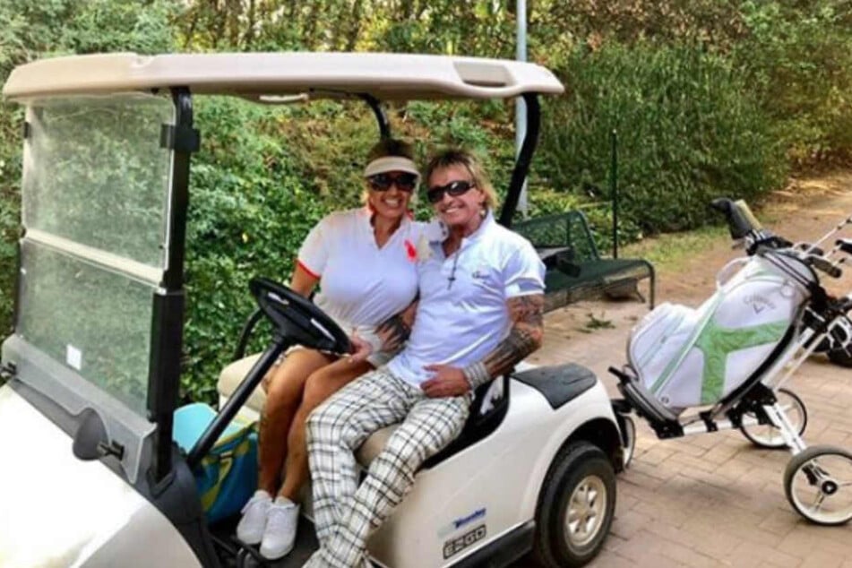 Ein schöner Nachmittag auf dem Golfplatz mit Bert Wollersheim und seiner Ginger.