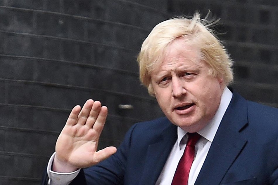 Ex-Außenminister Boris Johnson (54) sagte "bye bye".