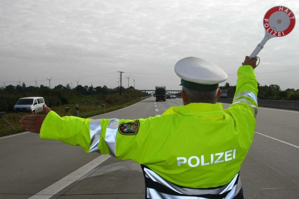 Der Bus war bereits über 30 Stunden unterwegs. (Symbolbild)