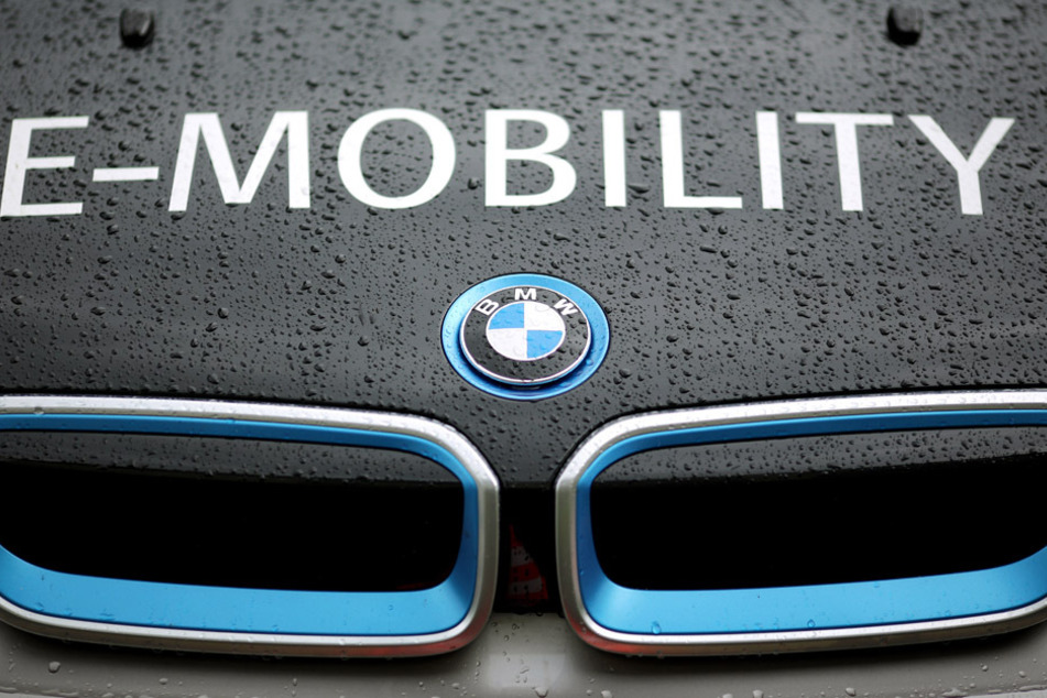 Autobauer BMW will die Zahl seiner Mitarbeiter reduzieren. (Archiv)