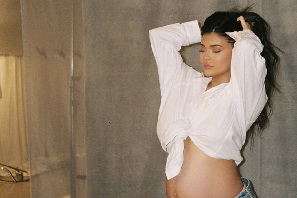 Kylie Jenner bares baby bump – but has she already given birth?