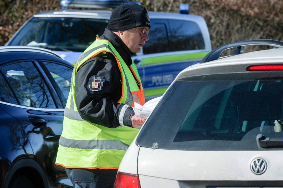 Berlin: Polizei stoppt betrunkenen VW-Fahrer und macht unerwartete Entdeckung