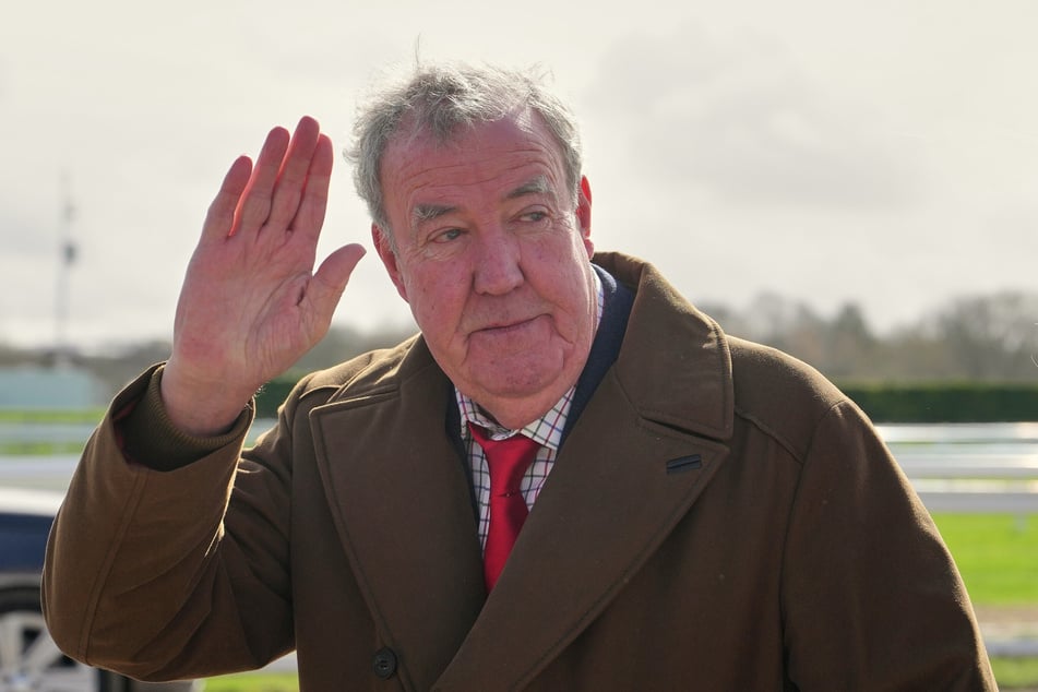 Jeremy Clarkson (66) hat sich zum Glück rechtzeitig vorsorglich testen lassen.