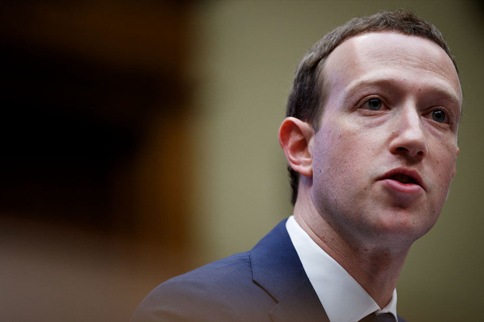 Gründer und Chef Mark Zuckerberg (34) bereitete Investoren auf gebremstes Wachstum in der Zukunft vor.