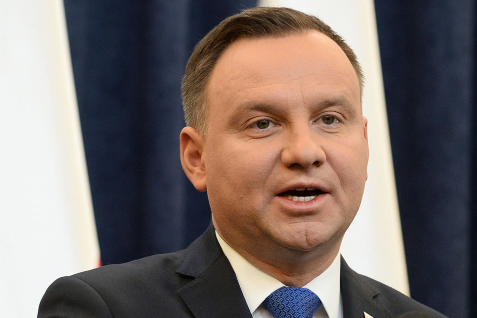Wenn ein Richter über das 65. Lebensjahr im Amt bleiben will, muss das bei Polens Präsident Andrzej Duda beantragen. Zustimmen muss er dann nicht.