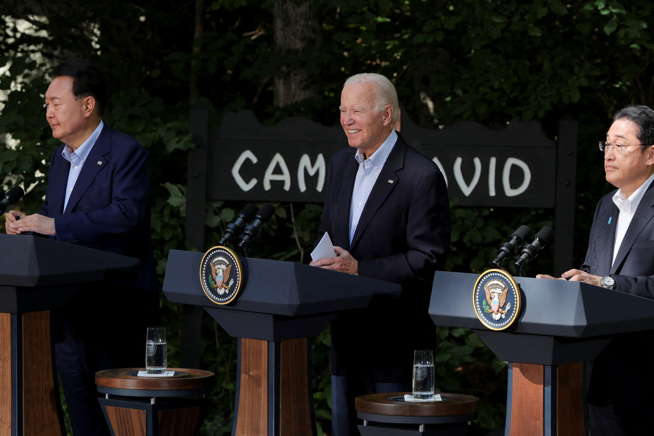 From l. to r.: Japanese Prime Minister Fumio Kishida, US President Joe Biden, and his South Korean counterpart, Yoon Suk Yeol, agreed to deepen their countries' security cooperation.
