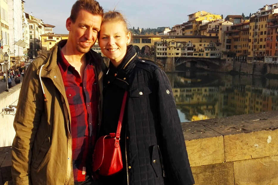 In Bella Italia waren sie auch schon: Das Pärchen vor der Ponte Vecchio in Florenz.