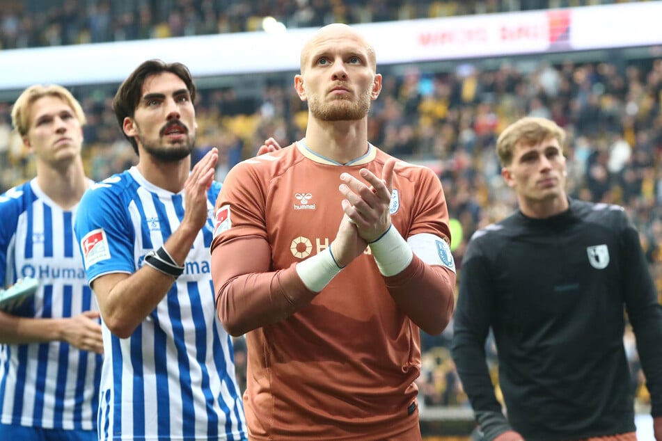 Haderte nach der Pleite im Ostkracher bei Dynamo mit der Leistung seiner Vordermänner: Magdeburg-Keeper Dominik Reimann (29, M.).