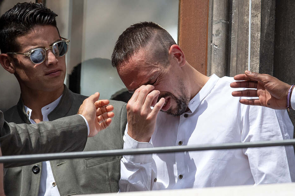 Der Abschied vom FC Bayern fiel dem Franzosen unheimlich schwer. Ribery ist eine der prägenden Figuren der jüngeren Zeit beim deutschen Rekordmeister.