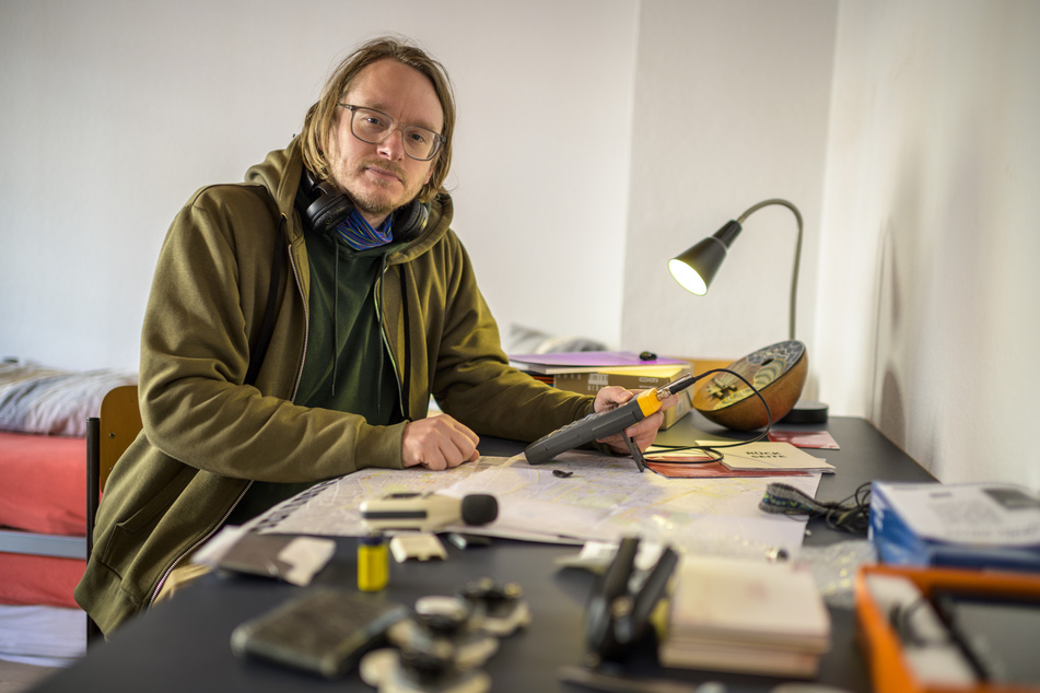 Der Klangkünstler Heiko Wommelsdorf (38) ist für sechs Wochen von Hamburg auf den Sonnenberg gezogen, um an einer Sound-Installation zu arbeiten.