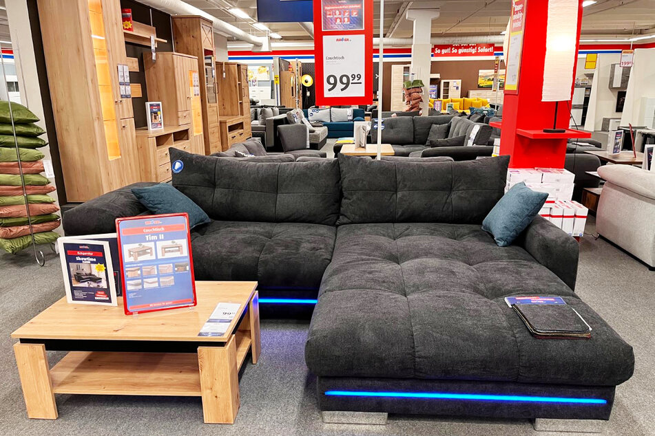 Zum Finale beim Sonntags-Sale (26.3.) bei ROLLER sind diese Aktionen geplant