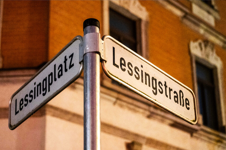 Der laute Platz befindet sich in der Lessingstraße, kurz vor dem Lessingplatz.