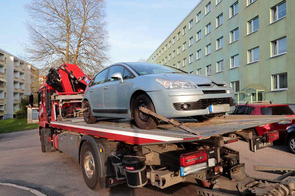 Dieser Citroen überrollte den eigenen Fahrer. Der Mann starb kurz darauf.