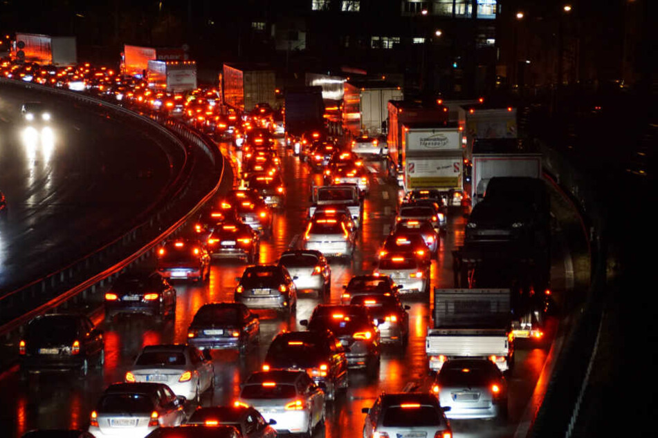 Die A14 in Richtung Magdeburg ist vorerst gesperrt. (Symbolbild)