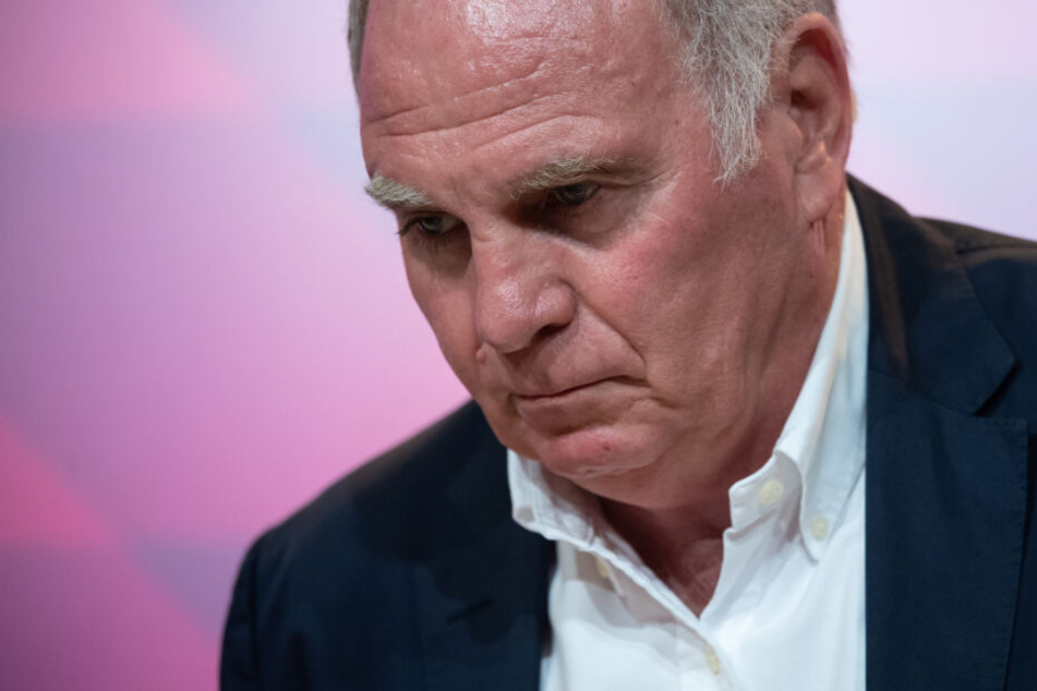 Uli Hoeneß nennt Gründe für seinen Rücktritt. Die Entscheidung sei lange in ihm gereift, sagte der 67-Jährige bei der Pressekonferenz am Freitag.