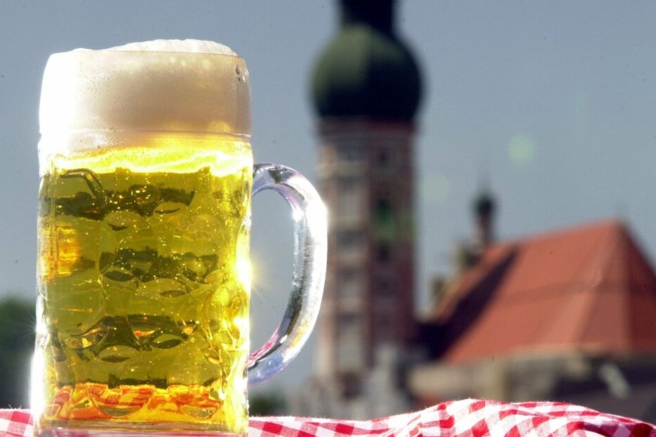 Das Andechser Klosterbier zieht Pilger von überall her auf den "heiligen Berg".