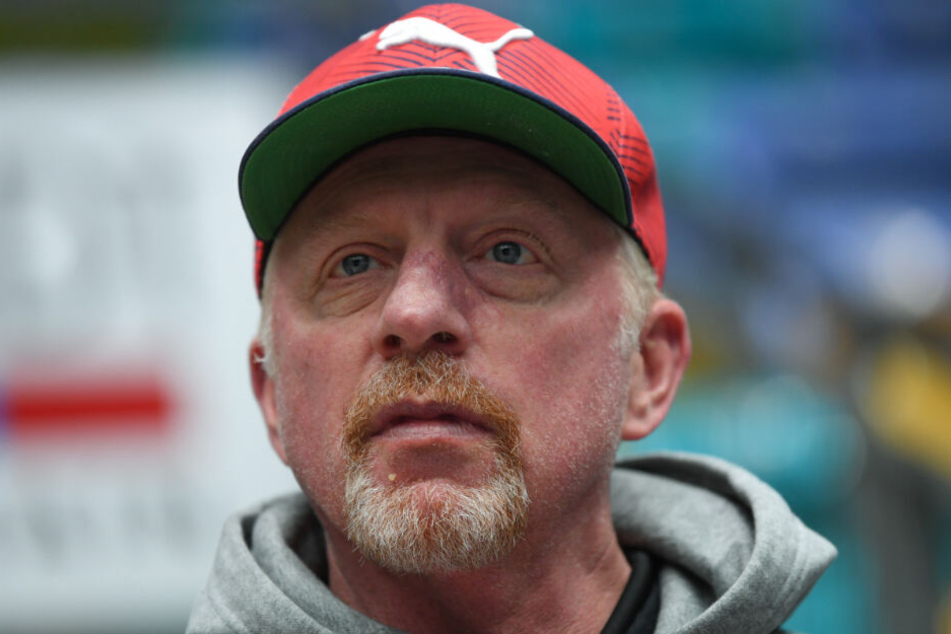 Boris Becker soll selbst Äste aus dem Weg geräumt haben.