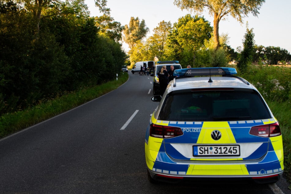 Eine 19-Jährige ist am Dienstagabend bei einem Motorradunfall in Hohwacht ums Leben gekommen.