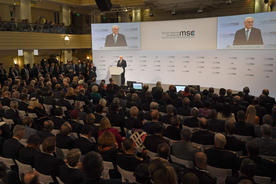 Zum wichtigsten Expertentreffen zur Sicherheitspolitik werden etwa 35 Staats- und Regierungschefs sowie fast 100 Außen- und Verteidigungsminister erwartet.