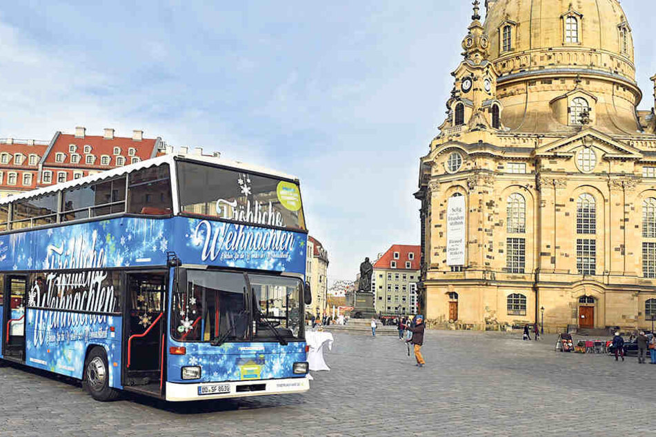 Am 28. November startet der blaue Weihnachtsbus seine Winterfahrten.