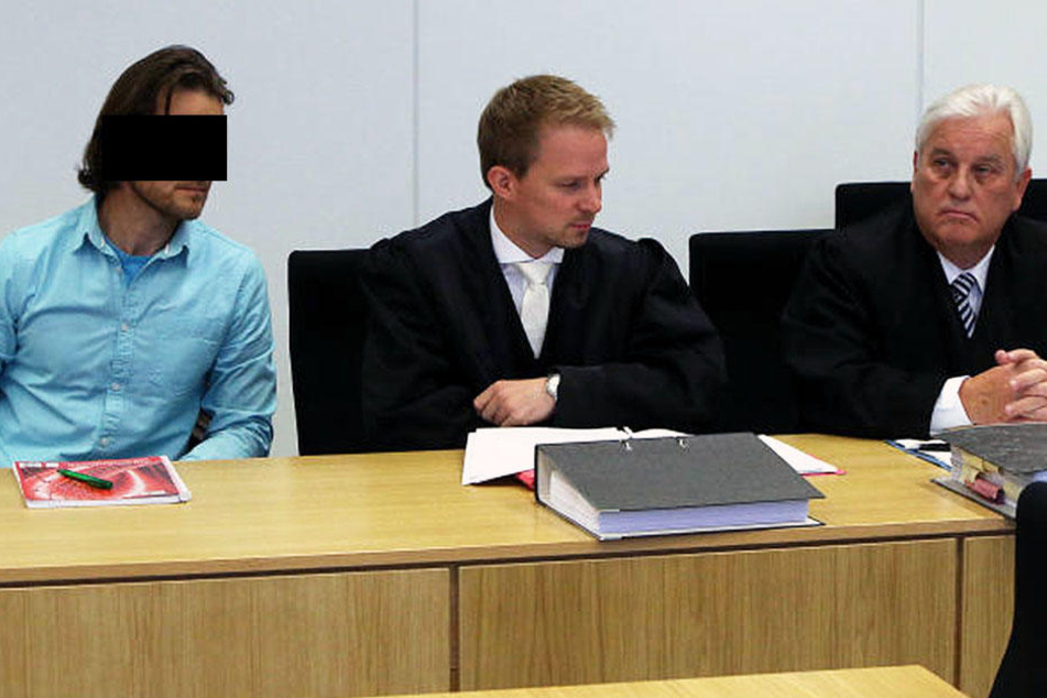 Im Gerichtssaal wurde dem Angeklagten eine Karenzzeit eingeräumt.