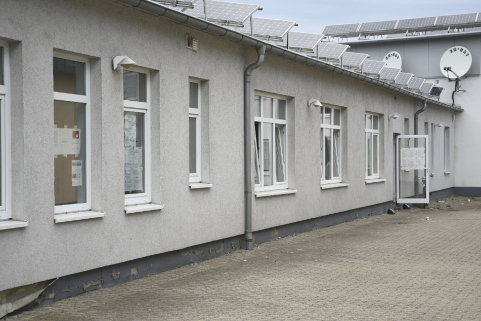 In dieser Unterkunft wurden mehrere Bewohner positiv auf das Coronavirus getestet.