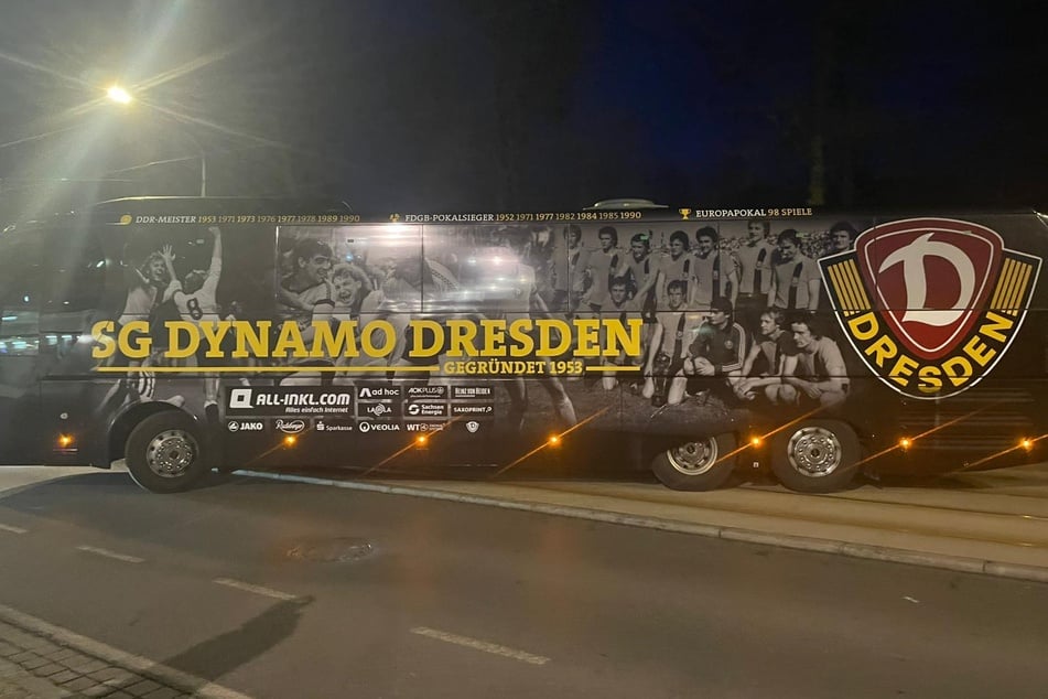 Das Heim-Team macht sich auf den Weg ins eigene Wohnzimmer.