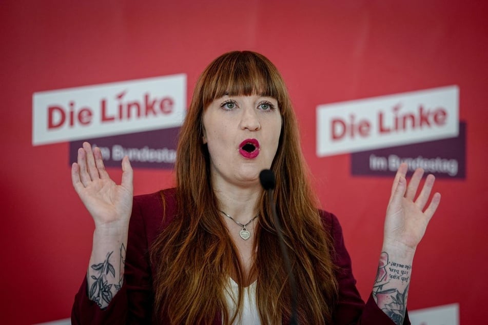 Heidi Reichinnek (38), Fraktionsvorsitzende der Linken, wehrt sich gegen Markus Söders (59) Forderung, den Hauptstadtvertrag infrage zu stellen.