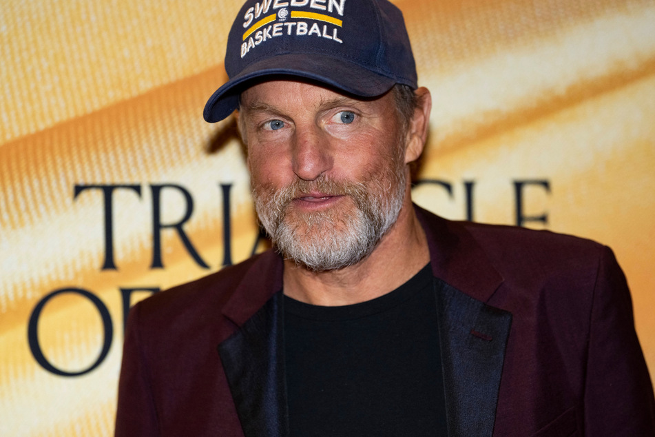 Woody Harrelson's SNL monologue has reignited debates about the Covid-19 vaccine.