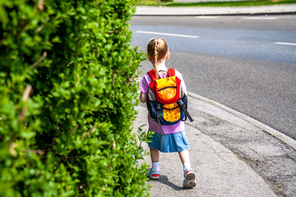 Die 10-Jährige wurde auf dem Heimweg von einem Fremden angesprochen. (Symbolbild)