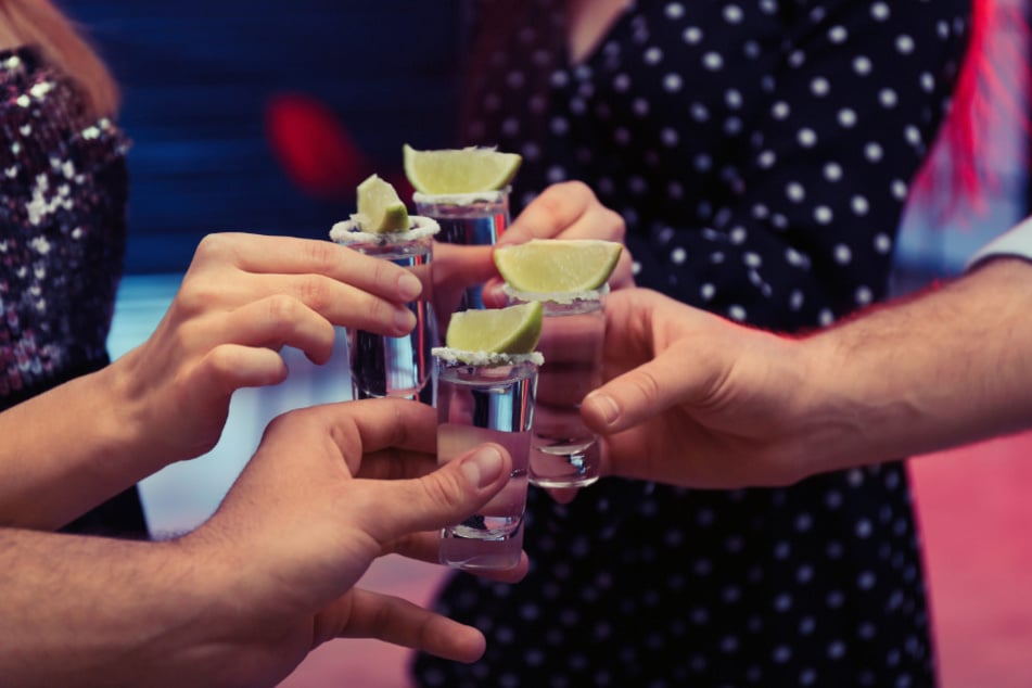 Jede halbe Stunde gibt's einen neuen Shot für 2 Euro. (Symbolbild)