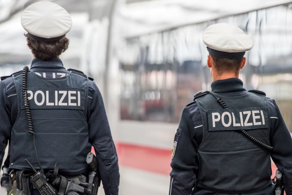 Bundespolizisten kümmerten sich darum, dass die Familie wieder zusammenfand. (Symbolbild)