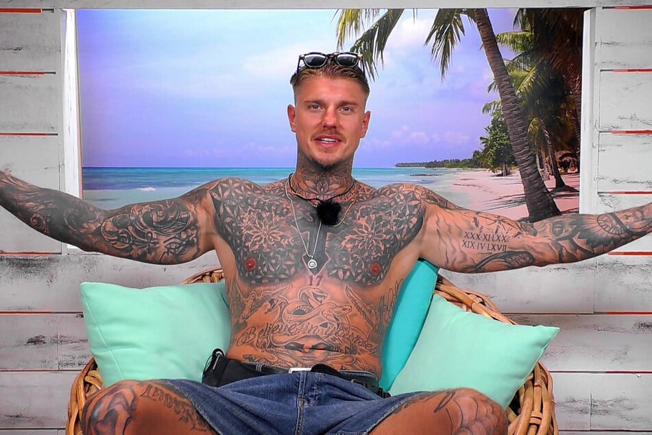 Er ist der Übeltäter: Paco Herb (30) mischt die Villa auf.