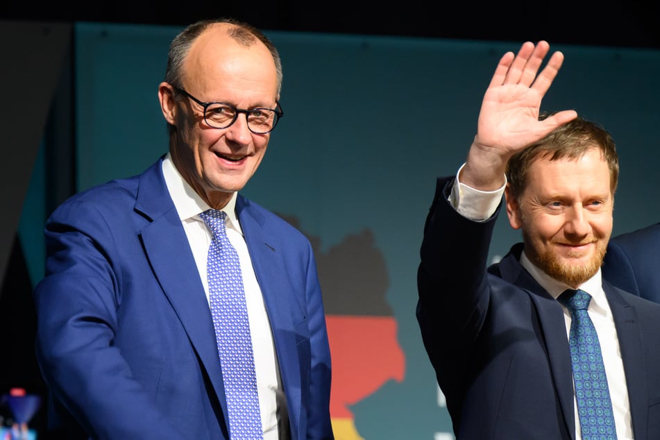 Sachsens Ministerpräsident Kretschmer (49, CDU, r.) stellt sich in der Migrationsdebatte klar hinter Unionskanzlerkandidat Friedrich Merz (69, CDU). Haltung ersetze nicht Handeln.