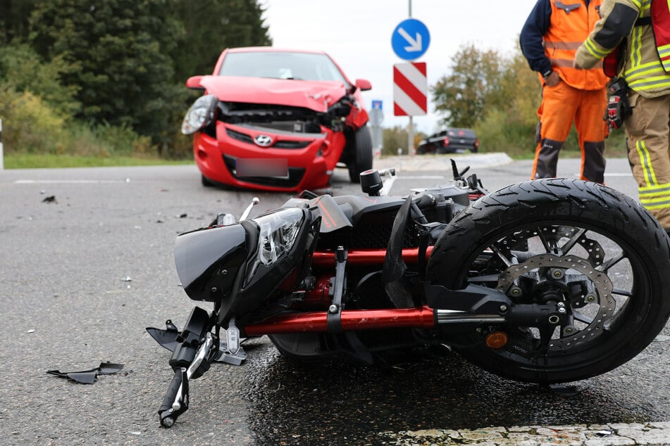 A72-Autobahnzubringer nach Biker-Unfall gesperrt