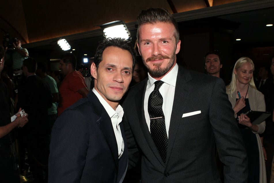 Seit Jahren enge Freunde: Marc Anthony (57, l.) und David Beckham (50).
