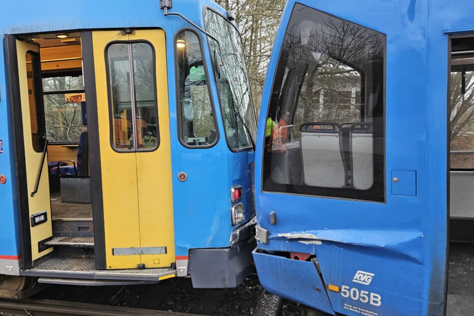 Am Schulzentrum Brückenhof in Kassel kollidierten am Freitagmorgen zwei Straßenbahnen miteinander.