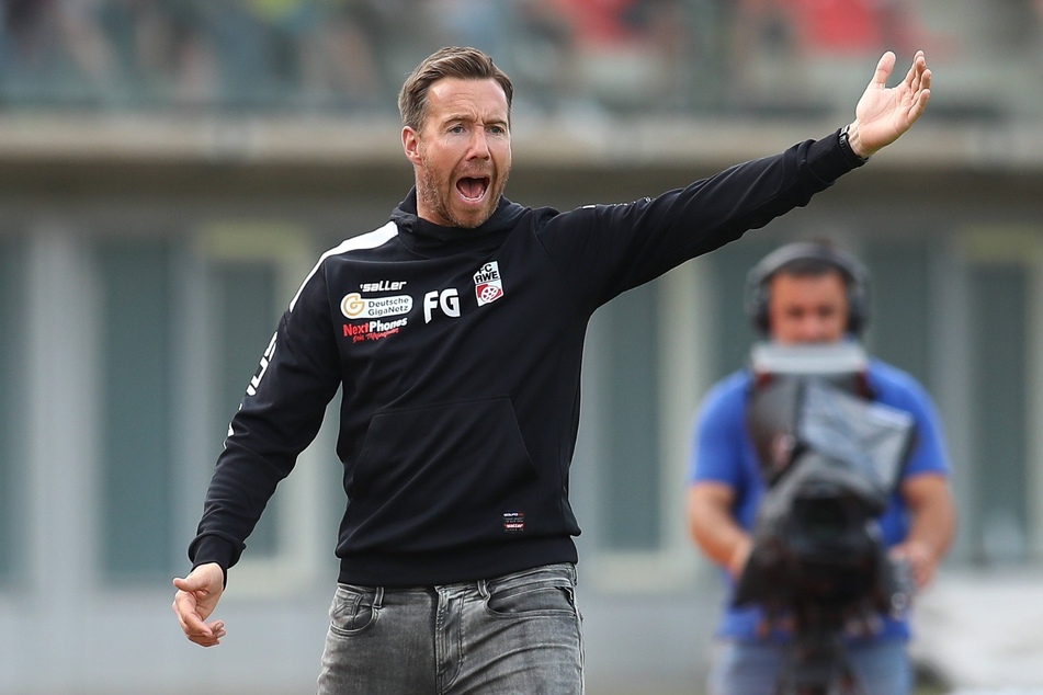 RWE-Trainer Fabian Gerber (43) eröffnet mit seiner Mannschaft ungewollt den 6. Spieltag in der Regionalliga Nordost.