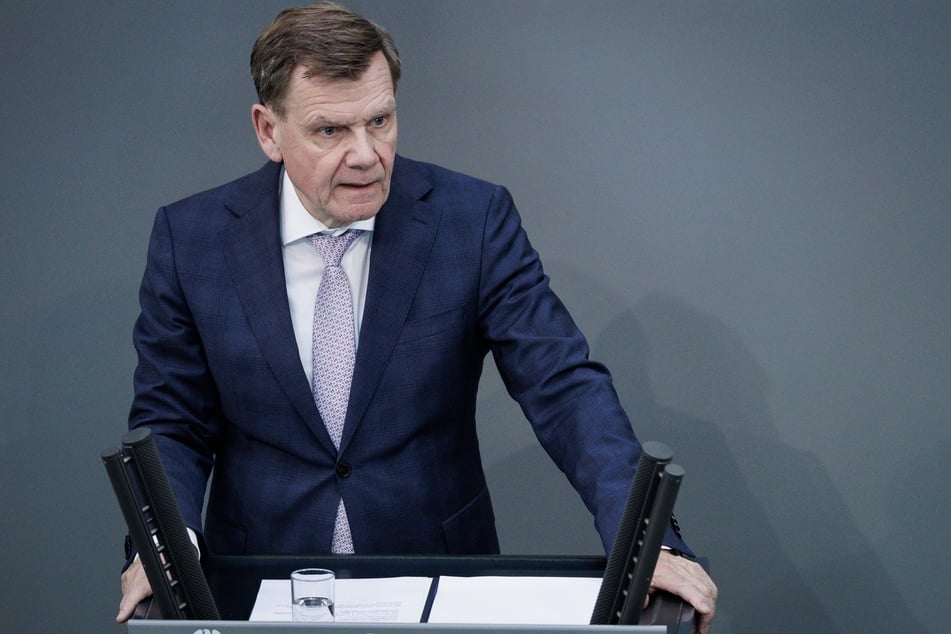 Außenminister Johann Wadephul (62, CDU) sprach am Donnerstag vor dem Plenum des Deutschen Bundestags.