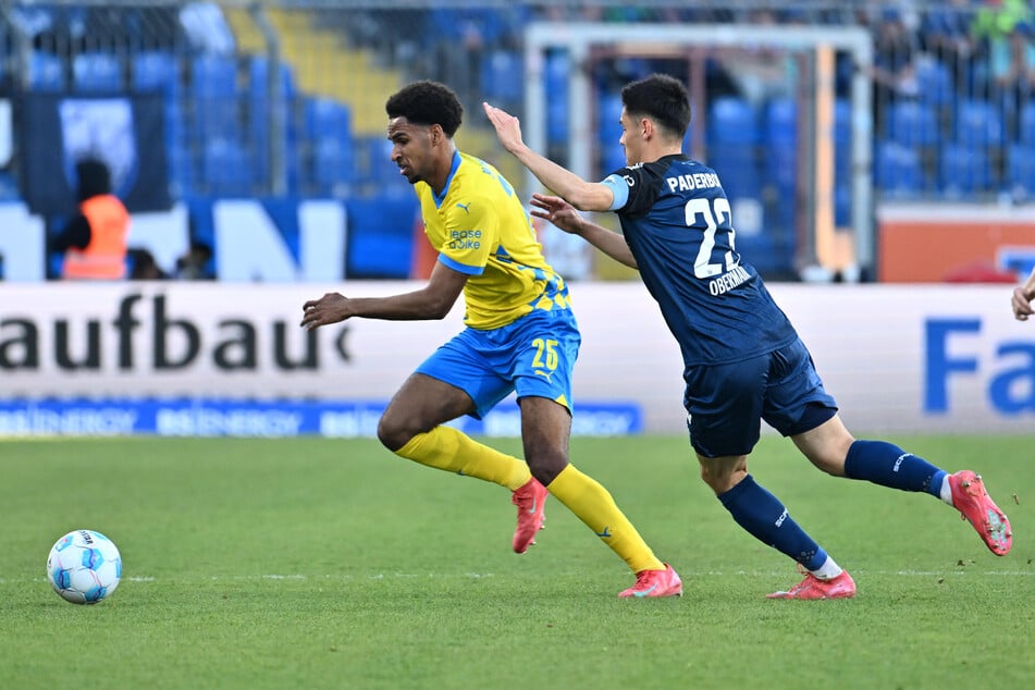 Sanoussy Ba (21, l.) wird nicht in die Lausitz wechseln.
